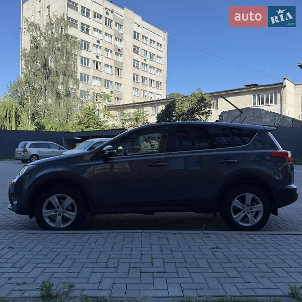 Внедорожник / Кроссовер Toyota RAV4 2013 в Житомире
