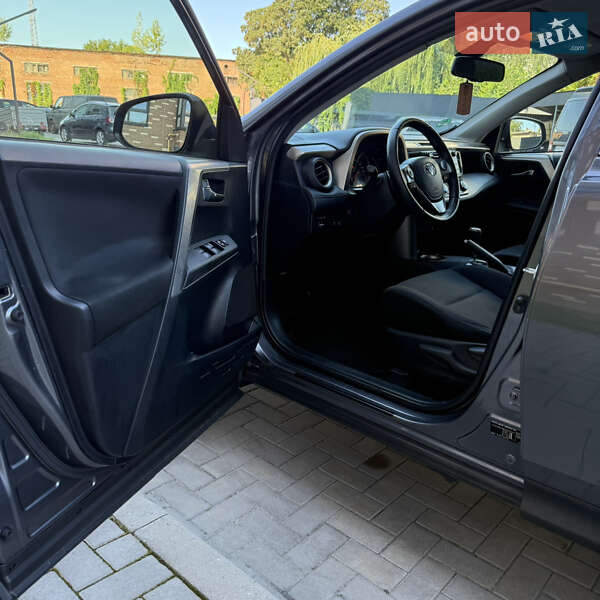 Внедорожник / Кроссовер Toyota RAV4 2013 в Житомире