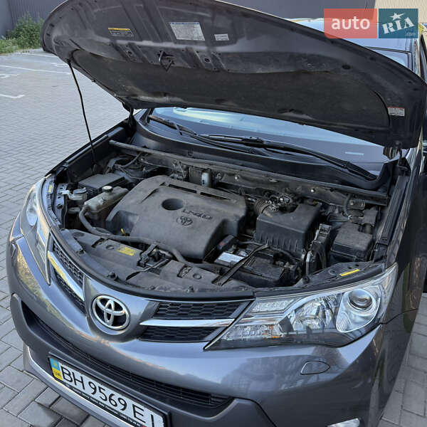Внедорожник / Кроссовер Toyota RAV4 2013 в Житомире