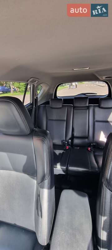 Позашляховик / Кросовер Toyota RAV4 2014 в Рівному