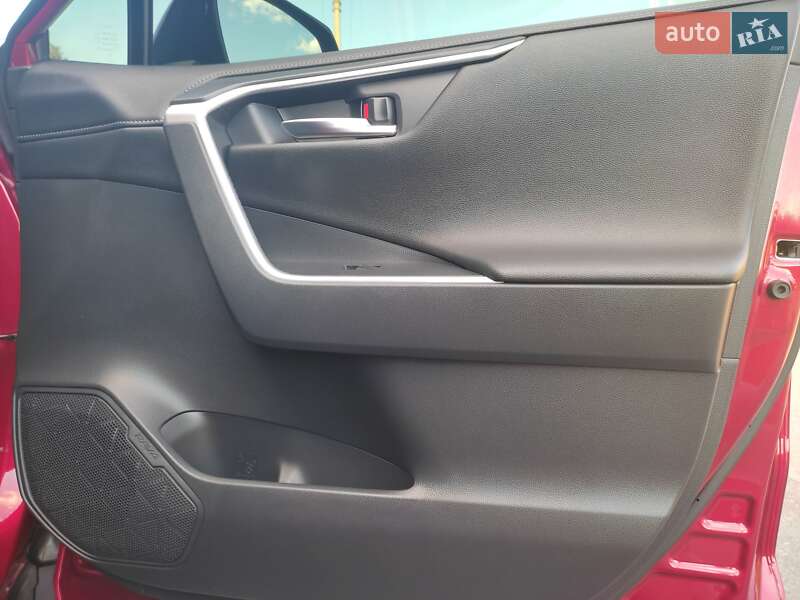 Позашляховик / Кросовер Toyota RAV4 2019 в Коропі фото 28 Позашляховик / Кросовер Toyota RAV4 2019 в Коропі