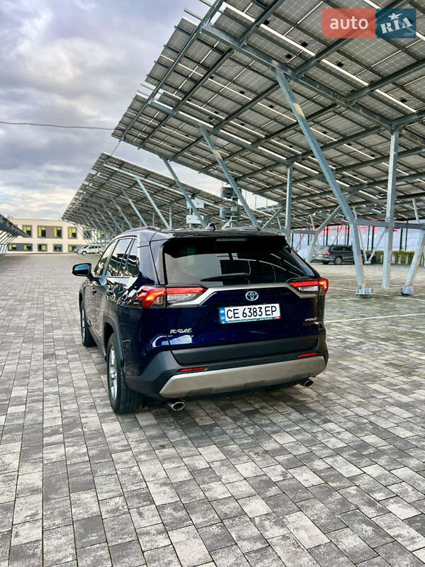Позашляховик / Кросовер Toyota RAV4 2022 в Львові фото 15 Позашляховик / Кросовер Toyota RAV4 2022 в Львові