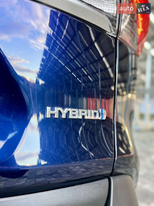 Позашляховик / Кросовер Toyota RAV4 2022 в Львові фото 22 Позашляховик / Кросовер Toyota RAV4 2022 в Львові