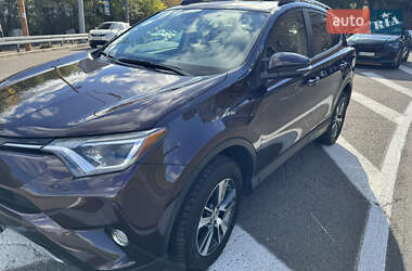 Внедорожник / Кроссовер Toyota RAV4 2018 в Днепре
