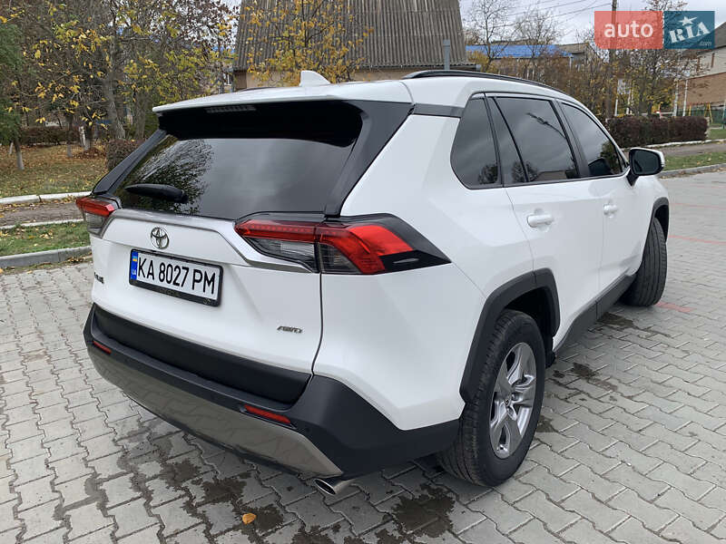 Внедорожник / Кроссовер Toyota RAV4 2022 в Подольске фото 6 Внедорожник / Кроссовер Toyota RAV4 2022 в Подольске