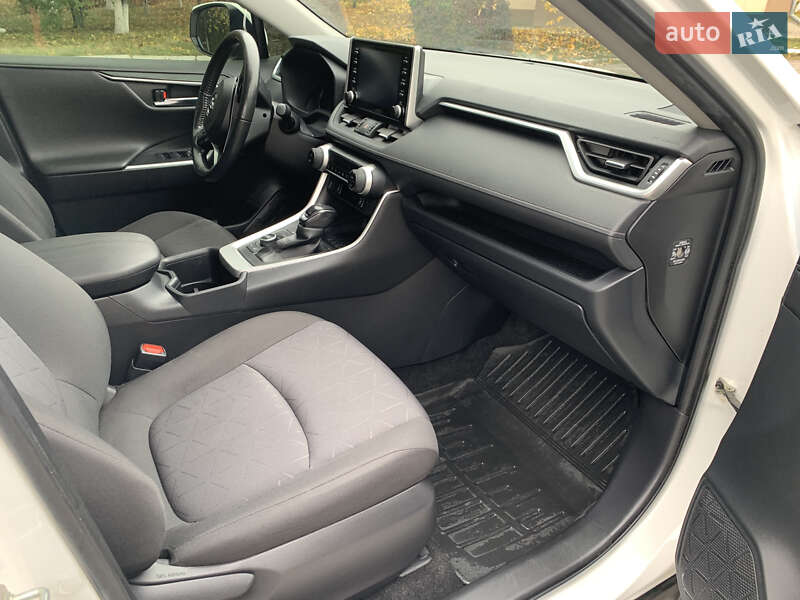 Внедорожник / Кроссовер Toyota RAV4 2022 в Подольске фото 24 Внедорожник / Кроссовер Toyota RAV4 2022 в Подольске