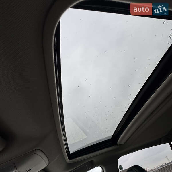 Внедорожник / Кроссовер Toyota RAV4 2017 в Днепре фото 24 Внедорожник / Кроссовер Toyota RAV4 2017 в Днепре