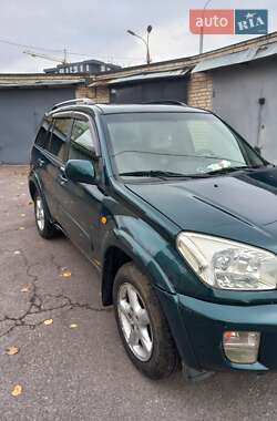 Внедорожник / Кроссовер Toyota RAV4 2001 в Виннице