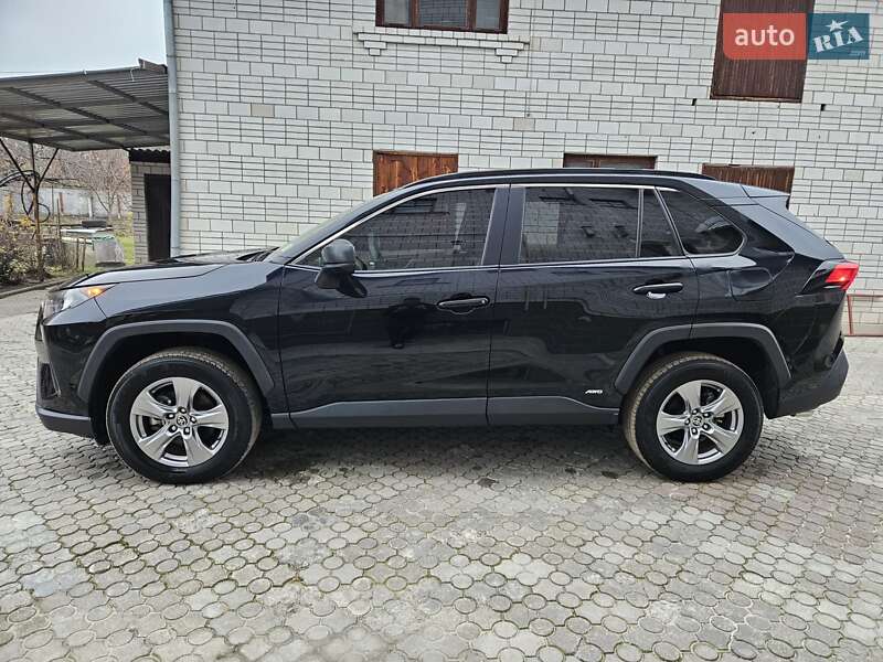 Позашляховик / Кросовер Toyota RAV4 2022 в Києві