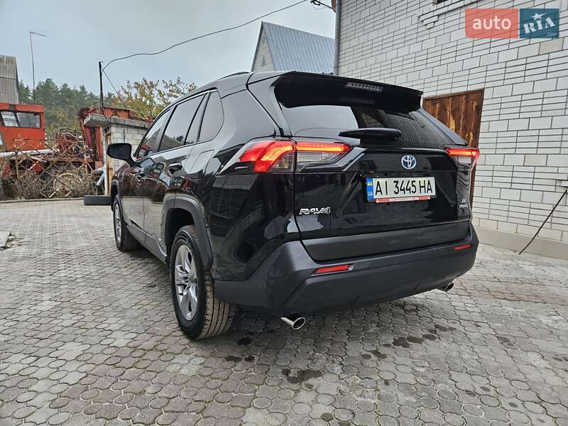 Позашляховик / Кросовер Toyota RAV4 2022 в Києві