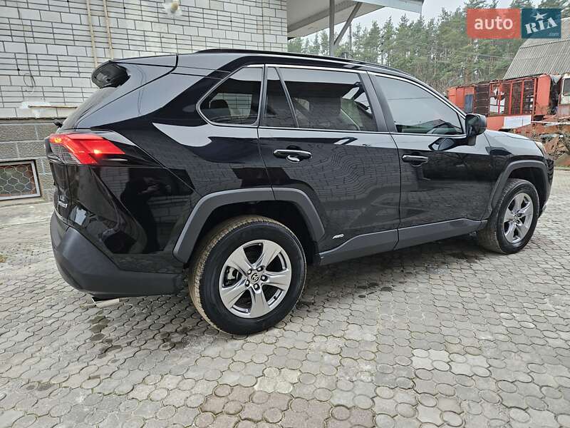 Позашляховик / Кросовер Toyota RAV4 2022 в Києві