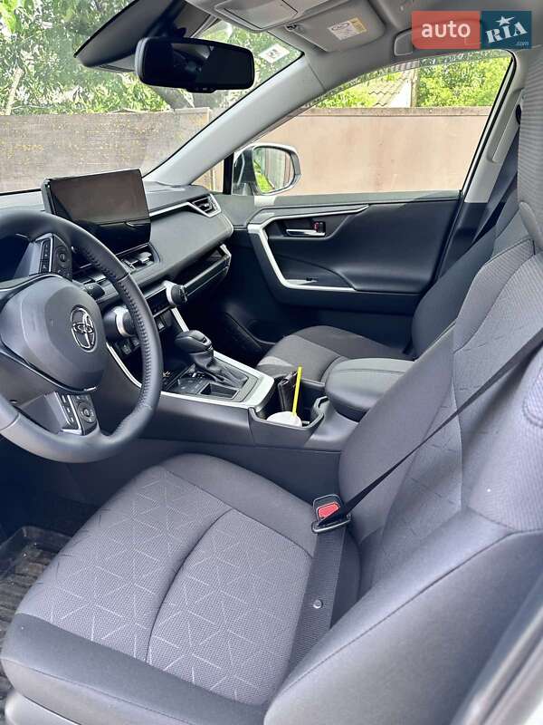 Внедорожник / Кроссовер Toyota RAV4 2023 в Прилуках фото 6 Внедорожник / Кроссовер Toyota RAV4 2023 в Прилуках