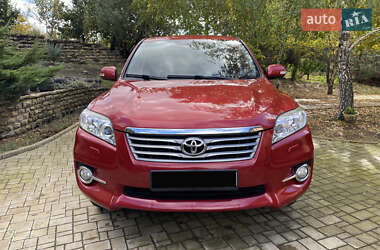 Внедорожник / Кроссовер Toyota RAV4 2012 в Киеве