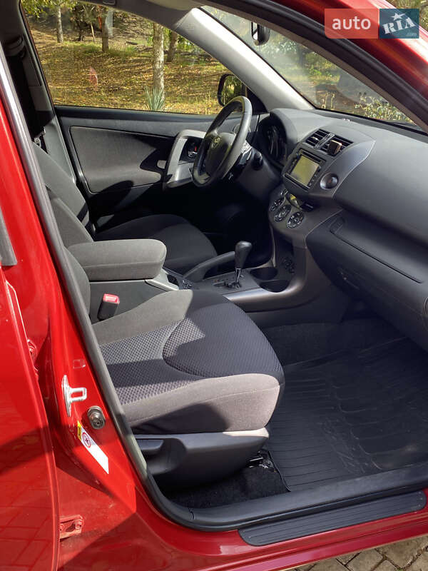 Внедорожник / Кроссовер Toyota RAV4 2012 в Киеве