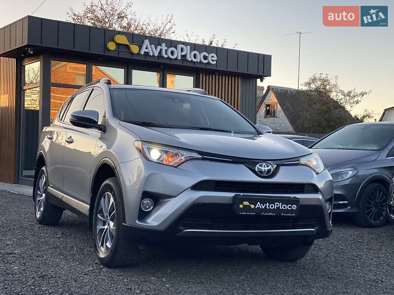 Внедорожник / Кроссовер Toyota RAV4 2017 в Луцке фото 2 Внедорожник / Кроссовер Toyota RAV4 2017 в Луцке