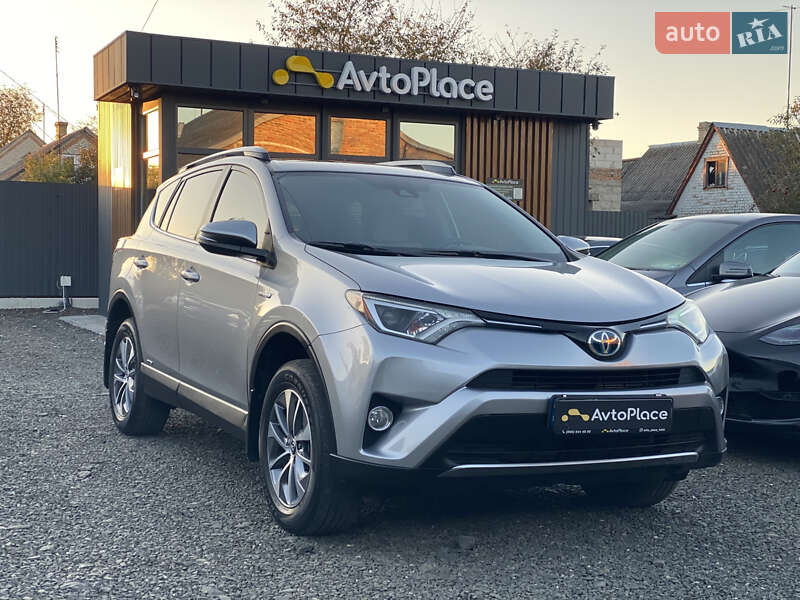 Внедорожник / Кроссовер Toyota RAV4 2017 в Луцке фото 9 Внедорожник / Кроссовер Toyota RAV4 2017 в Луцке