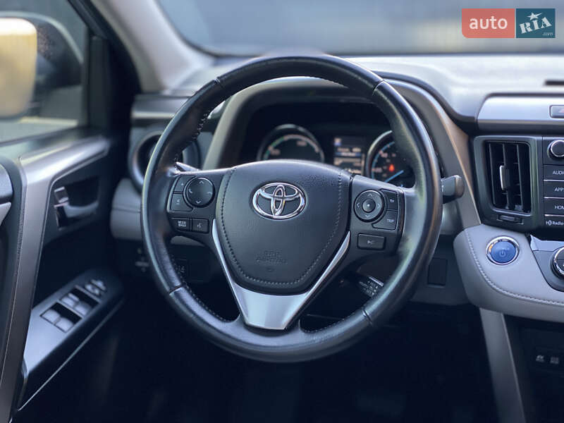 Внедорожник / Кроссовер Toyota RAV4 2017 в Луцке фото 47 Внедорожник / Кроссовер Toyota RAV4 2017 в Луцке