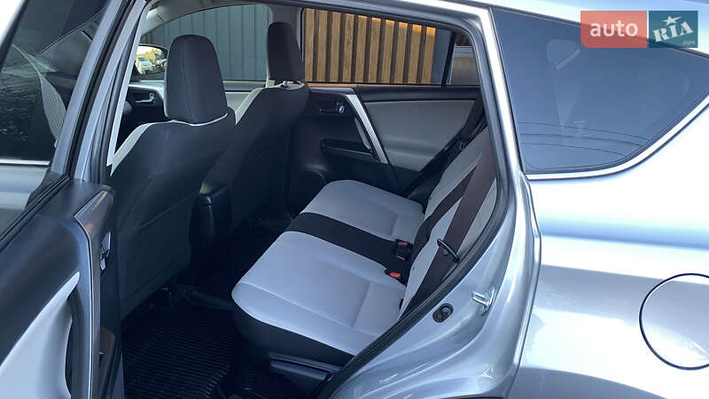 Внедорожник / Кроссовер Toyota RAV4 2017 в Луцке фото 75 Внедорожник / Кроссовер Toyota RAV4 2017 в Луцке