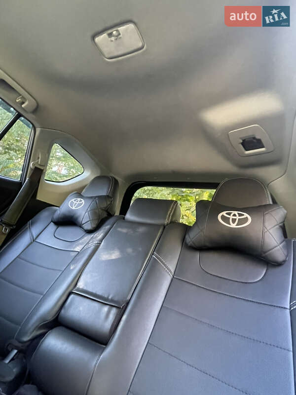 Позашляховик / Кросовер Toyota RAV4 2016 в Львові фото 40 Позашляховик / Кросовер Toyota RAV4 2016 в Львові