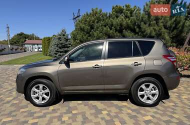 Внедорожник / Кроссовер Toyota RAV4 2011 в 