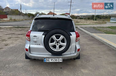 Позашляховик / Кросовер Toyota RAV4 2007 в  фото 7 Позашляховик / Кросовер Toyota RAV4 2007 в