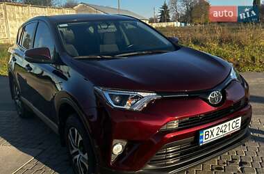 Позашляховик / Кросовер Toyota RAV4 2017 в Кам'янець-Подільському
