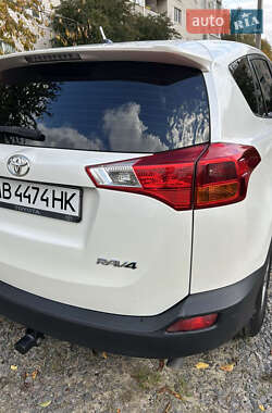 Внедорожник / Кроссовер Toyota RAV4 2013 в 