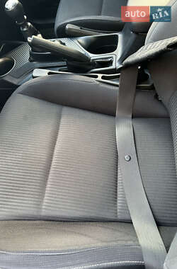 Внедорожник / Кроссовер Toyota RAV4 2013 в 