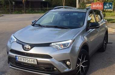 Позашляховик / Кросовер Toyota RAV4 2016 в Харкові