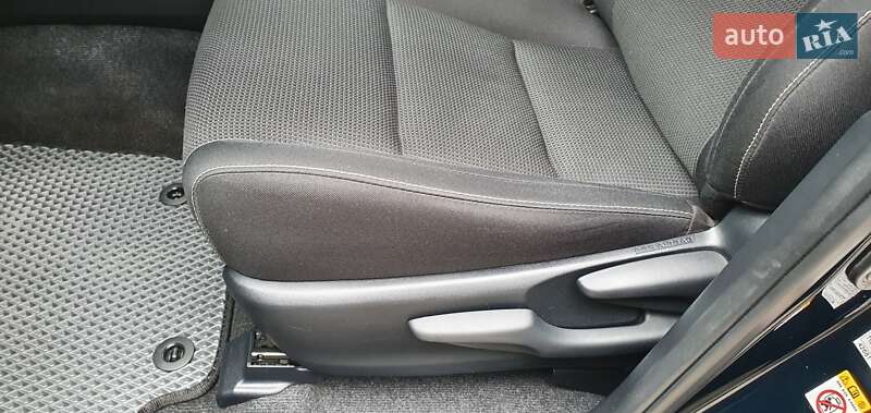 Позашляховик / Кросовер Toyota RAV4 2017 в Харкові фото 14 Позашляховик / Кросовер Toyota RAV4 2017 в Харкові