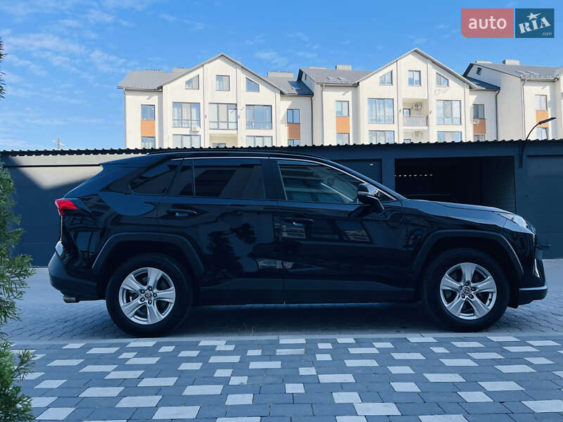 Внедорожник / Кроссовер Toyota RAV4 2021 в Черновцах фото 2 Внедорожник / Кроссовер Toyota RAV4 2021 в Черновцах