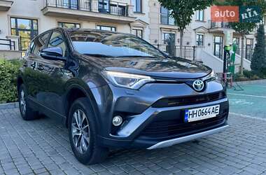 Позашляховик / Кросовер Toyota RAV4 2017 в  фото 5 Позашляховик / Кросовер Toyota RAV4 2017 в