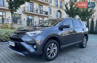 Позашляховик / Кросовер Toyota RAV4 2017 в  фото 10 Позашляховик / Кросовер Toyota RAV4 2017 в