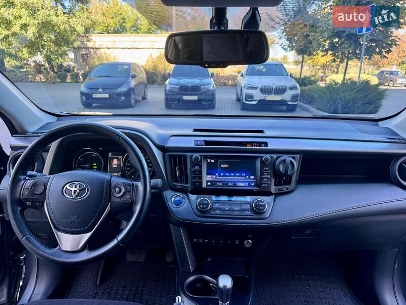 Внедорожник / Кроссовер Toyota RAV4 2017 в Одессе фото 28 Внедорожник / Кроссовер Toyota RAV4 2017 в Одессе