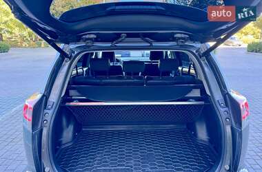 Позашляховик / Кросовер Toyota RAV4 2017 в  фото 32 Позашляховик / Кросовер Toyota RAV4 2017 в