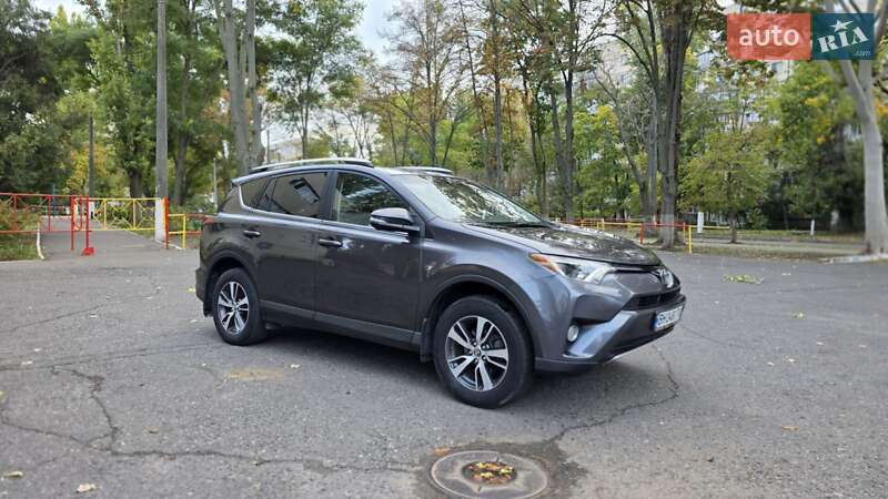 Позашляховик / Кросовер Toyota RAV4 2016 в Одесі