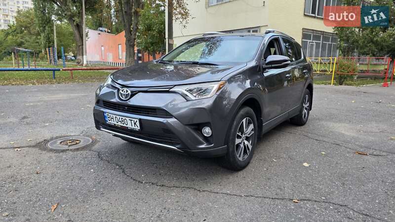 Позашляховик / Кросовер Toyota RAV4 2016 в Одесі