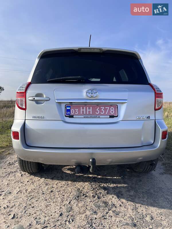 Позашляховик / Кросовер Toyota RAV4 2012 в Рівному фото 10 Позашляховик / Кросовер Toyota RAV4 2012 в Рівному