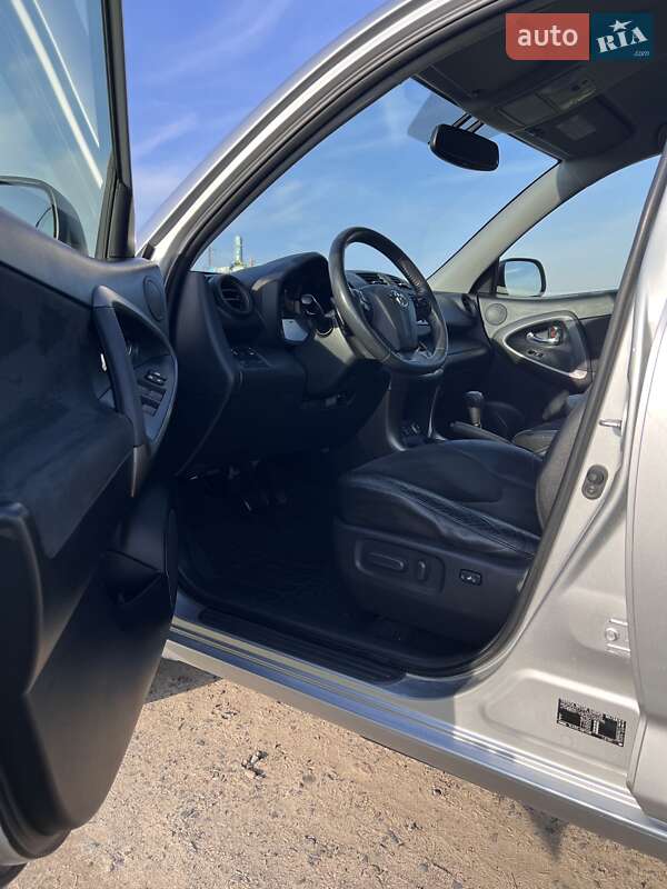 Позашляховик / Кросовер Toyota RAV4 2012 в Рівному фото 12 Позашляховик / Кросовер Toyota RAV4 2012 в Рівному