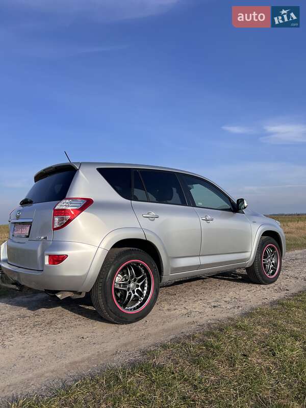 Позашляховик / Кросовер Toyota RAV4 2012 в Рівному фото 4 Позашляховик / Кросовер Toyota RAV4 2012 в Рівному