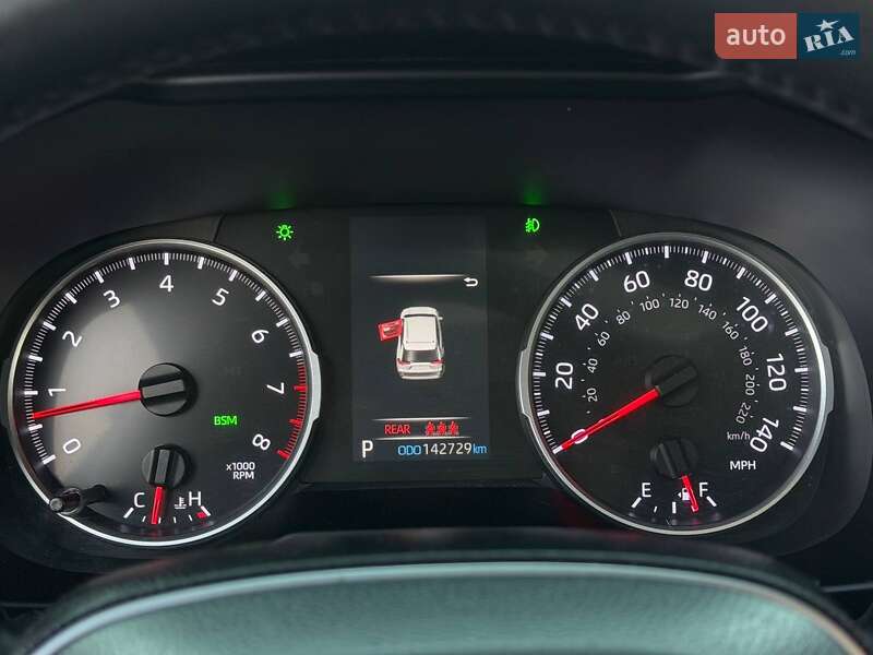 Внедорожник / Кроссовер Toyota RAV4 2019 в Харькове