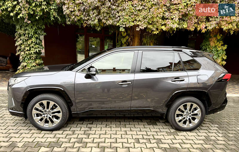 Позашляховик / Кросовер Toyota RAV4 2020 в Києві