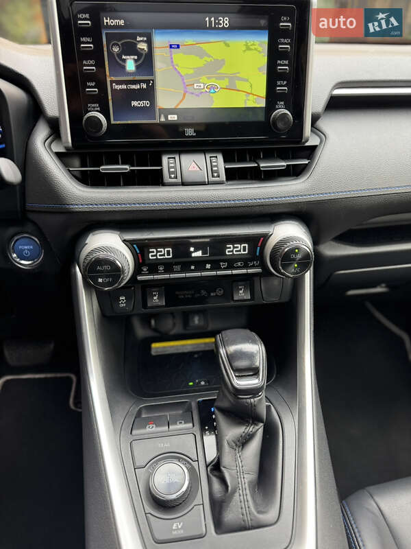 Позашляховик / Кросовер Toyota RAV4 2020 в Києві