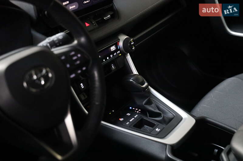 Внедорожник / Кроссовер Toyota RAV4 2023 в Луцке фото 19 Внедорожник / Кроссовер Toyota RAV4 2023 в Луцке