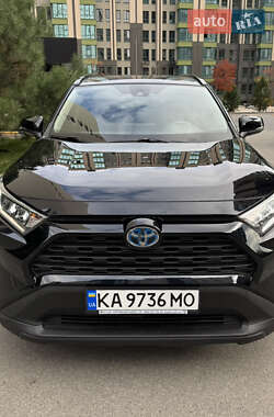 Внедорожник / Кроссовер Toyota RAV4 2020 в Киеве