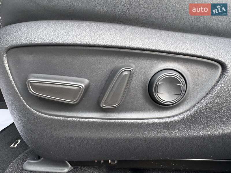 Внедорожник / Кроссовер Toyota RAV4 2023 в Киеве фото 46 Внедорожник / Кроссовер Toyota RAV4 2023 в Киеве