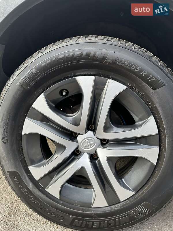 Внедорожник / Кроссовер Toyota RAV4 2016 в Кривом Роге фото 19 Внедорожник / Кроссовер Toyota RAV4 2016 в Кривом Роге