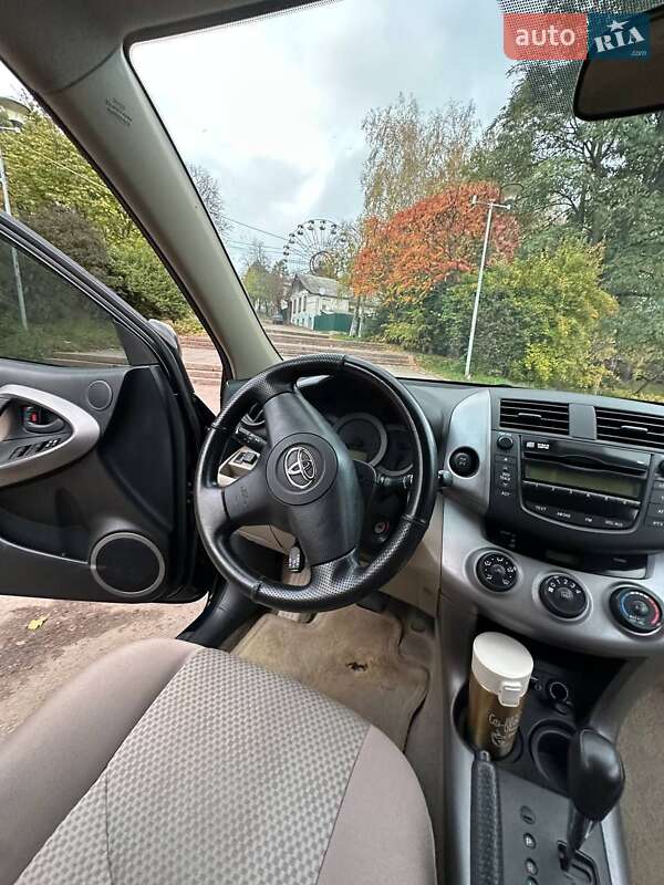 Позашляховик / Кросовер Toyota RAV4 2007 в Житомирі фото 24 Позашляховик / Кросовер Toyota RAV4 2007 в Житомирі