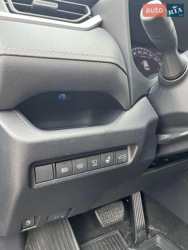 Позашляховик / Кросовер Toyota RAV4 2019 в Києві фото 20 Позашляховик / Кросовер Toyota RAV4 2019 в Києві