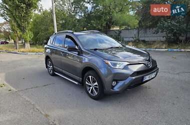 Внедорожник / Кроссовер Toyota RAV4 2016 в Запорожье
